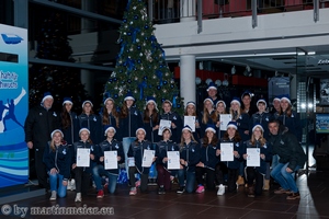 Für den guten Zweck - Die U15 Mädchen des MSV sammelten für die vereinseigene Weihnachtsbaumaktion