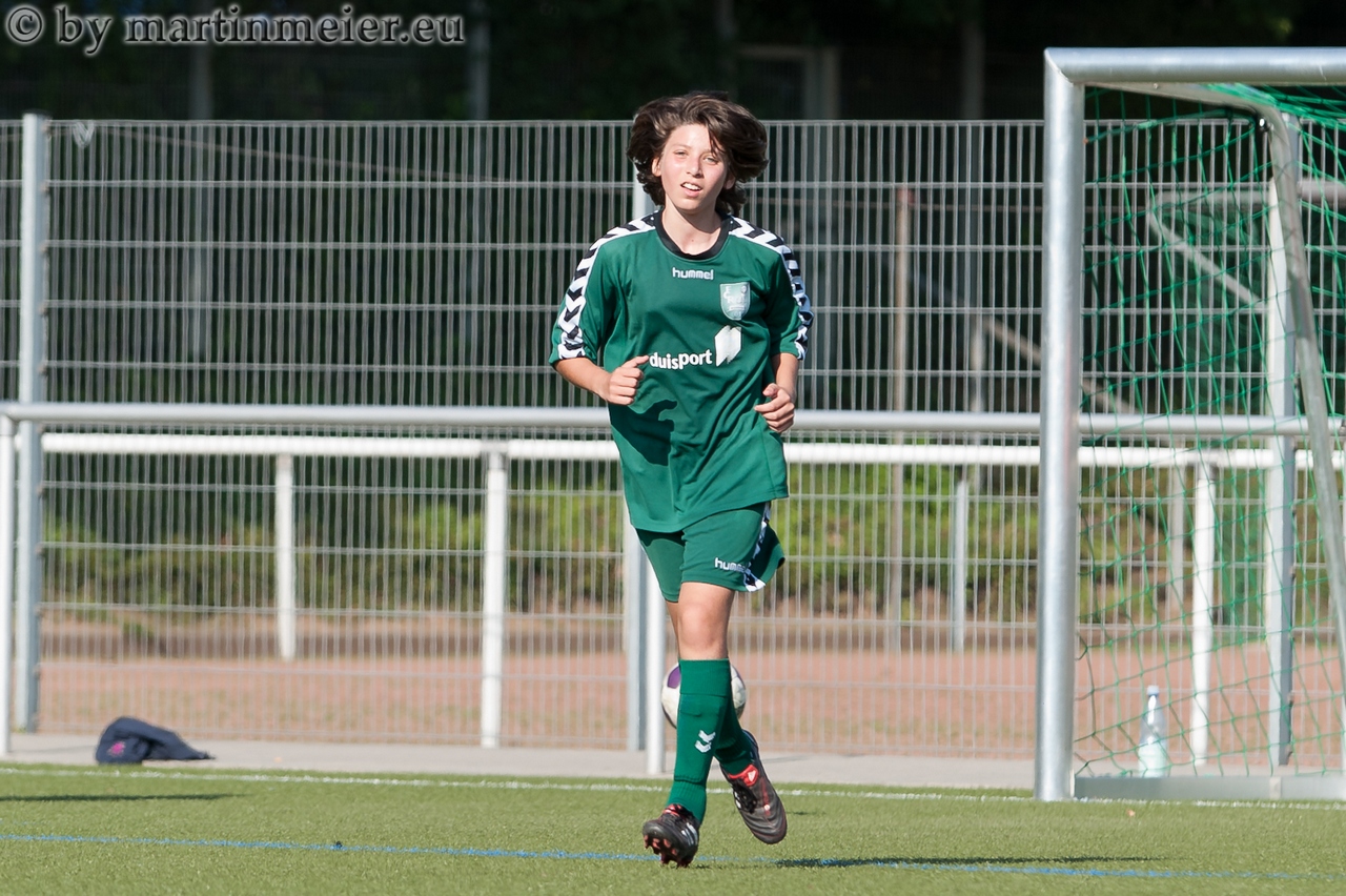 Lange ist´s her - Jülide Mirvan als 13jährige beim MSV Vorgängerverein FCR 01 Duisburg